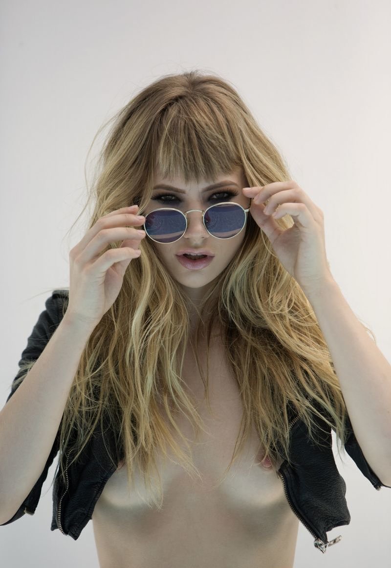 Ангелина, 31